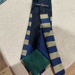 Tommy Hilfiger men’s Stars and Stripes tie